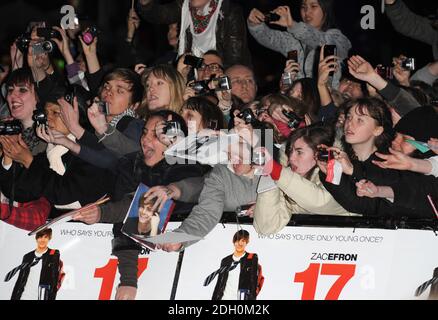 Fans at the UK Premiere of 17 Again, Odeon West End Cinema, Leicester Square, London. Stock Photo