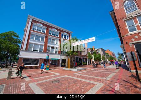 Historic buildings on Essex Street pedestrian street at Washington Street in Historic city center of Salem, Massachusetts MA, USA. Stock Photo