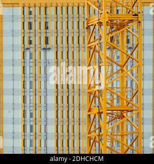 Tower crane & Belfast City Hospital Stock Photo