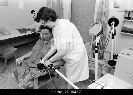 30 November 1984, Saxony, Eilenburg: In the mid-1980s, the 'Marienbad' facility of the GDR health service provided health care to citizens. The exact date of admission is not known. Photo: Volkmar Heinz/dpa-Zentralbild/ZB Stock Photo