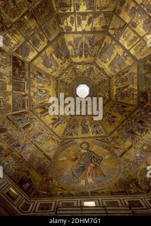 Italy, Florence. Baptistry of San Giovanni. Ceiling mosaic of the dome, 13th-14th centuries. Stock Photo