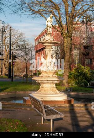 Bartleet Fountain on Church Green in Redditch town centre. Stock Photo