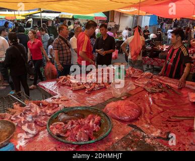 Inside Tomohon extreme market, north Sulawesi, Indonesia Stock Photo ...