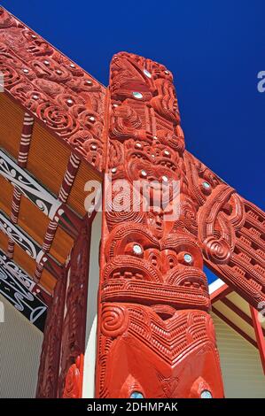 Carvings on The Meeting House (Wharenui), Whakarewarewa Living Thermal Village, Rotorua, Bay of Plenty Region, North Island, New Zealand Stock Photo