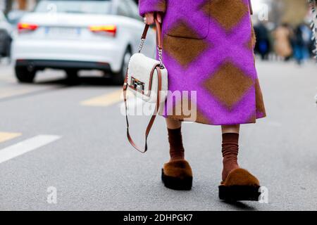 Negin Mirsalehi Wears the Dior '30 Montaigne' Bag in 2023