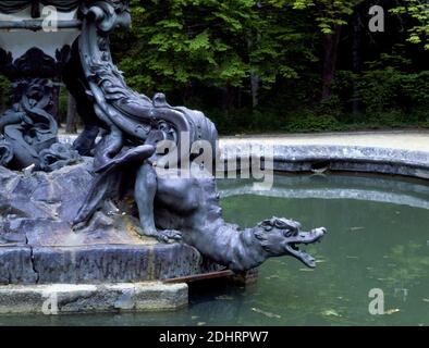 JARDIN - FUENTE DE LOS DRAGONES - DETALLE. Location: PALACIO REAL-JARDINES. LA GRANJA DE SAN ILDEFONSO. SEGOVIA. SPAIN. Stock Photo