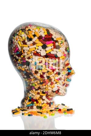 Verschiedene Tabletten im Glaskopf, Kosten, Geld, Euro, US-Dollar,Gesundheitswesen, Krankenhasse, Medizin, Pillen, Stock Photo
