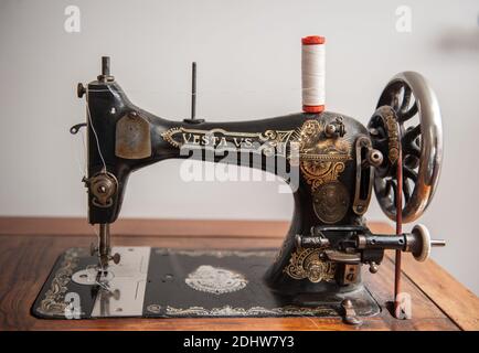 Old sewing machine, Singer, Germany, 20th century Stock Photo - Alamy