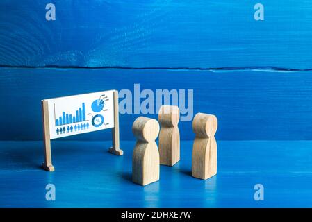 Figures of people are looking at the whiteboard with a diagram. Briefing and work meetup. Training and coaching. Statistics analysis and marketing str Stock Photo