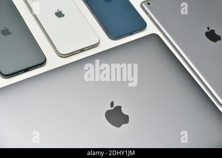 STARIY OSKOL, RUSSIA - DECEMBER 10, 2020: Modern portable apple products top view Stock Photo