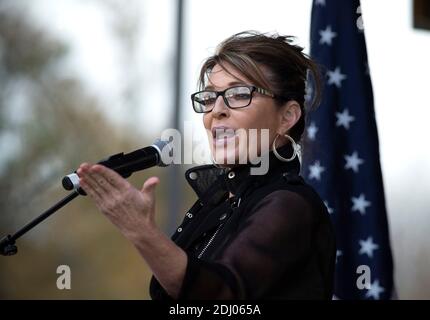 Canton, GA, USA. 12th Dec, 2020. Save America Bus TourÃ stops in mostly conservative Cherokee County, Georgia, north of Atlanta, encouraging crowd to vote in special run-off vote for the stateÃs two senate seats January 5. Pictured: Former Alaska Governor and Republican vice presidential candidate Sarah Palin speaks to crowd. Credit: Robin Rayne/ZUMA Wire/Alamy Live News Stock Photo