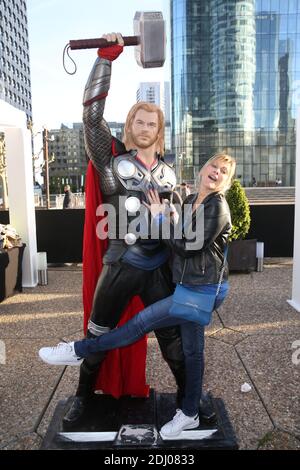 Vanessa Valence lors du vernissage de l'exposition Marvel AVENGERS S.T