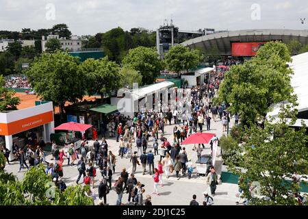 Illustration at the 2016 BNP Paribas tennis French Open at Roland-Garros Stadium, Paris, France on May 25th, 2016. Photo by Henri Szwarc/ABACAPRESS.COM Stock Photo