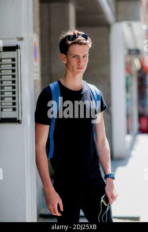 Street style, Model on the street during menswear Milan Fashion Week Spring-Summer 2017, in Milan, Italy, on June 18, 2016. Photo by Marie-Paola Bertrand-Hillion/ABACAPRESS.COM Stock Photo