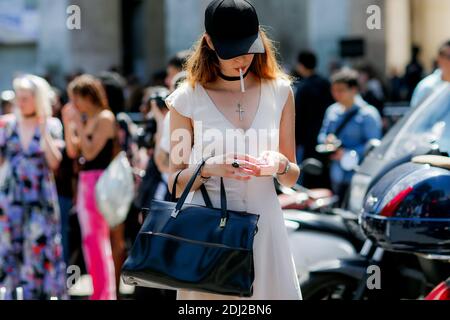 Street style, arriving at Rick Owens Spring-Summer 2017 menswear show held at Palais de Tokyo, in Paris, France, on June 23rd, 2016. Photo by Marie-Paola Bertrand-Hillion/ABACAPRESS.COM Stock Photo