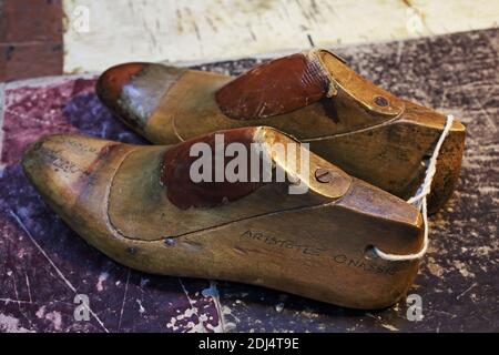 the shoe last of aristotle onassis 2dj4t9e