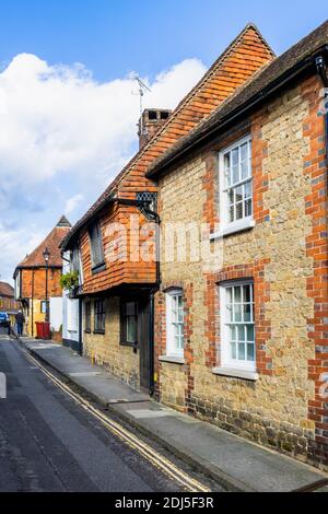 No. 3 Wool Lane, Midhurst, a town in West Sussex, an historic 17th century house, a listed building with the first floor oversailing the street Stock Photo