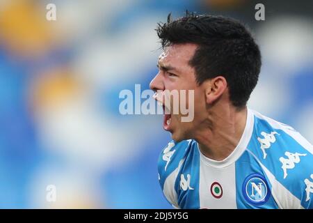 SSC Napoli's Mexican striker Hirving Lozano  celebrates after scoring a goal during the Serie A football match SSC Napoli vs UC Sampdoria Stock Photo