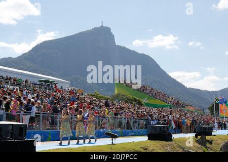Illustration of the rowing event in Lagoa Rowing Stadium, Rio, Brasil ...