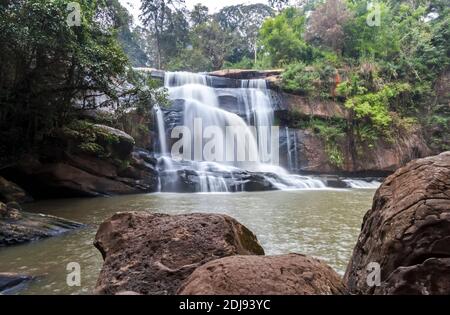 Tad Huang Waterfall the most beautiful of Phu Suan Sai, become the murder line between Thai-Laos, water fall in deep forest at at Phu Suan Sai Nationa Stock Photo