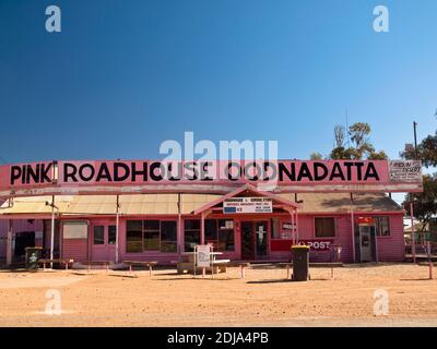 The Pink Roadhouse, Oodnadatta, South Australia Stock Photo