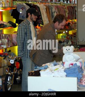 Scottish-born actor Billy Boyd shops for tots at Kitson's baby boutique in Los Angeles, Ca. and pauses to sign autographs for his fans. 1/27/06 Stock Photo