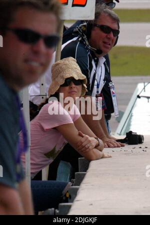 Ashley Judd joins Scottish racing driver husband Dario Franchitti at the Toyota Indy 300, Homestead Speedway, Miami, FL, 3/25/06  Byline and/or web usage link must read Stock Photo