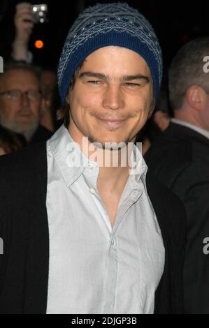 Josh Hartnett at The Late Show with David Letterman, Ed Sullivan Theatre, New York, NY. 3/29/06 Stock Photo