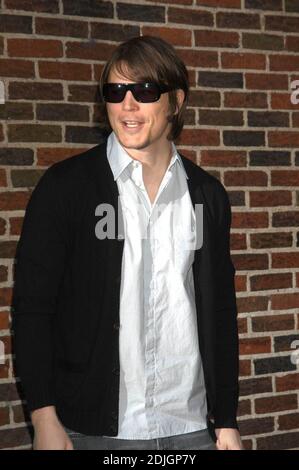 Josh Hartnett at The Late Show with David Letterman, Ed Sullivan Theatre, New York, NY. 3/29/06 Stock Photo