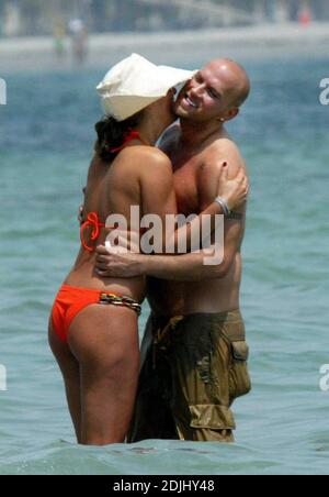 Exclusive!! Daisy Fuentes and fiancee Matt Goss spend Easter weekend on  Miami Beach, 3/26/05 Stock Photo - Alamy