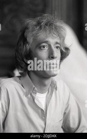 Robin Gibb making the video for his single release 'Juliet' 03/1983 Stock Photo