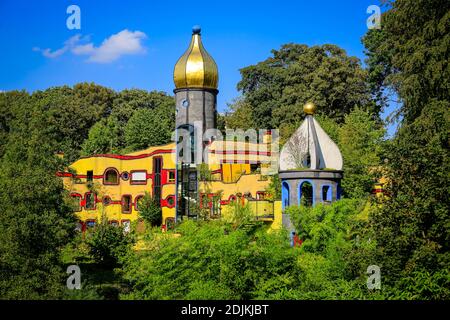 Essen, North Rhine-Westphalia, Ruhr Area, Germany, Grugapark, park area of the Federal Horticultural Show 1965, Ronald McDonald House Essen, the Hundertwasser House in Grugapark on the occasion of the Essen 2017 Green Capital of Europe. Stock Photo