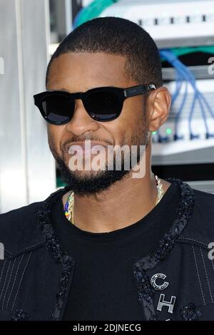 Usher Attends Chanel Ready Wear Springsummer Editorial Stock Photo - Stock  Image