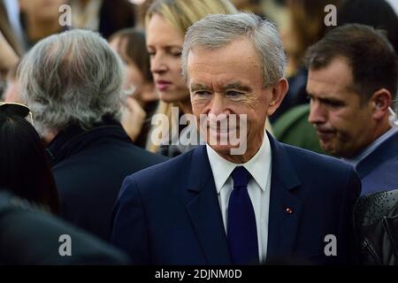 Bernard Arnault with his daughter attend the presentation of Louis Vuitton  Spring-Summer 2007 Ready-to