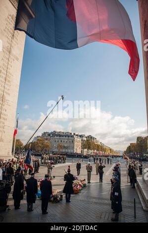 French President Francois Hollande during a wreath laying ceremony at the Tomb of the Unknown Soldier under the Arc de Triomphe as part of the 98th Armistice Day commemoration marking the end of World War I, in Paris, France on November 11, 2016. Photo by Jeremy Lempin/ABACAPRESS.COM Stock Photo