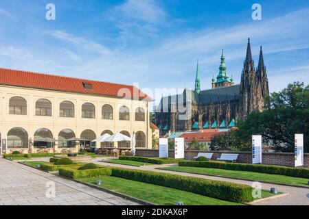 Praha, Zahrada na terase Jizdarny (Riding School Terrace Garden), Prague castle, St. Vitus Cathedral in Hradcany, Castle District, Praha, Prag, Prague, Czech