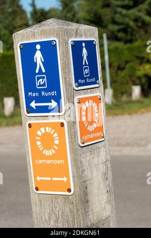 Denmark, Møn peninsula, hiking sign, 'Camønoen' hiking trail, Danish Jacobsweg Stock Photo