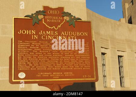 John James Audubon In Cincinnati historical marker. Cincinnati Museum Center.  Cincinnati Union Terminal - train station.  1933 art deco architecture. Stock Photo