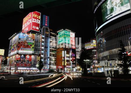 Tokyo. 13th Aug, 2019. Photo taken on Aug. 13, 2019 shows the night view of Shinjuku in Tokyo, Japan. Tokyo is the capital and most populous prefecture of Japan. As you might expect from one of the world's most bustling cities, Tokyo is phenomenally vibrant at night. Credit: Du Xiaoyi/Xinhua/Alamy Live News Stock Photo