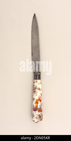 Knife with Chinese Figure on Porcelain Handle, Chantilly Porcelain Manufactory, French, active ca. 1725 - ca. 1789, porcelain, vitreous enamel, silver, steel, Leaf-shaped blade with staright sides. Plain bolster. Silver ferrule with horizontal bands. Tapering white porcelain handle with kakiemon design in green, blue and yellow (underglaze) and red-brown overglaze. End of handle rounded with silver button cap., France, ca. 1735, cutlery, Decorative Arts, knife, knife Stock Photo