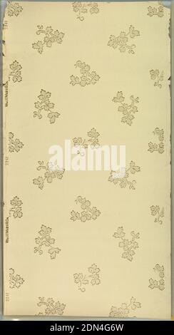 Ceiling paper, Machine-printed paper, liquid mica, Individual leaf sprigs in alternating directions. Ground is cream. Printed in gold mica and white mica., Brooklyn, New York, USA, 1905–1915, Wallcoverings, Ceiling paper Stock Photo