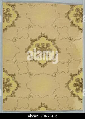 ceiling paper, Machine-printed, On scroll-textured tan ground, ceiling paper features alternating green and gold medallions and 'outlined' medallions connected to 'outlined' floral forms., USA, 1875–1900, Wallcoverings, ceiling paper Stock Photo