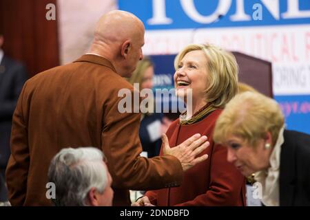 Former U.S. Secretary of State Hillary Clinton speaks at the Toner Prize & Celebration in Washington, DC, USA, March 23, 2015. The annual prize is given by Syracuse University for the best political reporting in the last year in honor of former New York Times reporter Robin Toner. Photo by Brooks Kraft/Pool/ABACAPRESS.COM Stock Photo