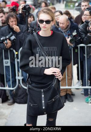 MOLLY BLAIR - ARRIVEES DEFILE CHANEL - FASHION WEEK DE PARIS Photo by