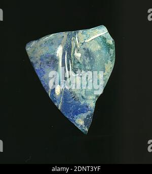Fragment of a ribbed bowl, glass, pressed, cut, Total: Height: 5.20 cm; Width: 4.00 cm, container, storage, kitchen work, Early Imperial Period, There is a rib on the outside of the glass fragment that allows it to be assigned to a vessel, possibly a bowl The glass is marbled from dark to light blue to turquoise and white. On the inside there is a red dot. For the production different colored glasses were formed into tubes and rods. These were pressed together and heated, resulting in a long rod. The glass now cut into slices had different amorphous or floral patterns. Stock Photo
