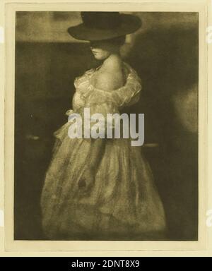 Artistic nude and semi-nude poses Stock Photo - Alamy