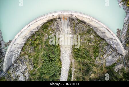 September 27, 2020 - Blatten ob Naters, Wallis, Switzerland: Topview of the Gibidum hydro electric dam in a mountainous landscape. Stock Photo