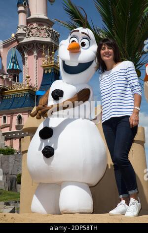 ESTELLE DENIS - EVENEMENT 'FETE GIVREE' A DISNEYLAND PARIS # LA REINE DES NEIGES Photo by Nasser Berzane/ABACAPRESS.COM Stock Photo