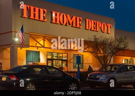 The Home Depot, an Atlanta-based home improvement DIY chain store, in Lilburn, Georgia, just east of Atlanta. (USA) Stock Photo