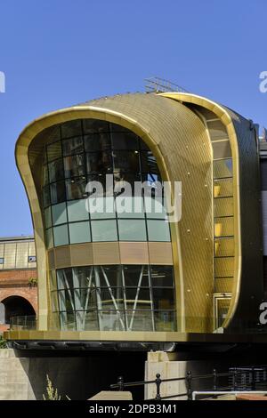 LEEDS, UNITED KINGDOM - Aug 08, 2020: Leeds city centre train station entrance and exit on a cloudless bright sunny day Stock Photo